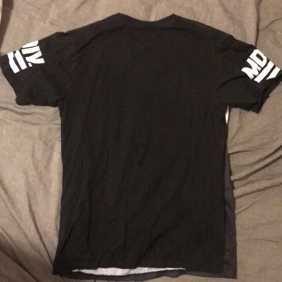 Tee - Picture 2 of 4